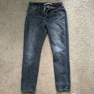 Juniors Tiffany It! Skinny ankle jeans